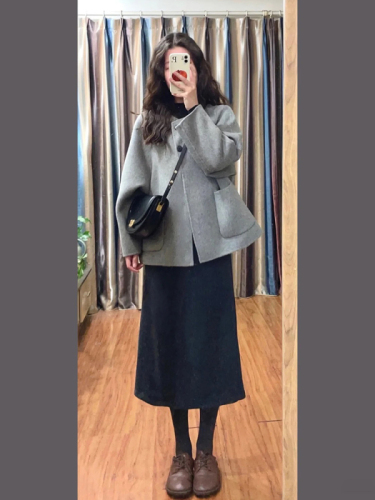 High-end gray short woolen coat for women autumn and winter 2024 new Xiaoxiang Hepburn style thickened woolen coat