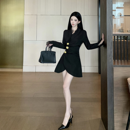 Actual shot of autumn and winter style ladylike suit lapel gold button slim long-sleeved dress