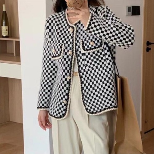 2024 Xiaoxiangfeng Breast Sweater Women's Autumn High-end Cardigan Korean Gentle Top Knitted Jacket