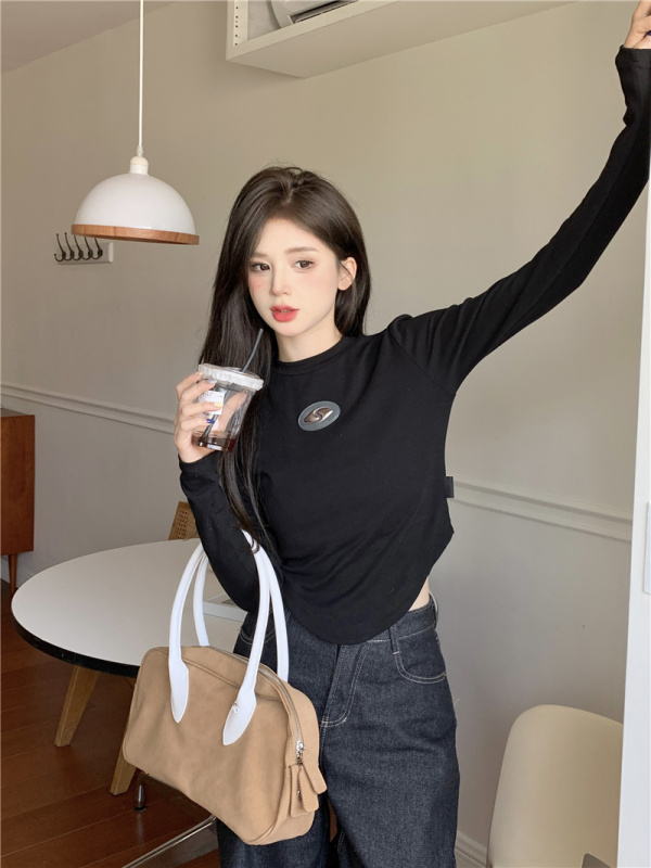 Plus size women's autumn black three-dimensional patch curved hem high waist right shoulder short bottoming shirt long sleeves