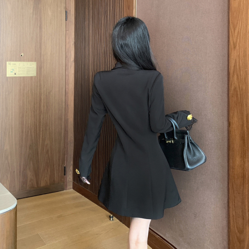 Actual shot of autumn and winter style ladylike suit lapel gold button slim long-sleeved dress