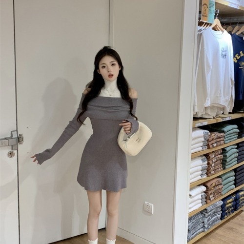 Actual shot of new autumn one-shoulder high-neck slim knitted dress