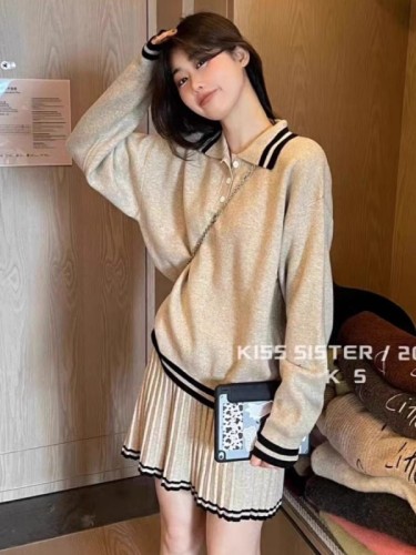 Sheep wool suit for women, loose polo collar long-sleeved sweater + high-waisted anti-exposure pleated skirt