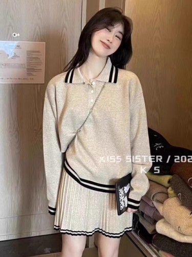 Sheep wool suit for women, loose polo collar long-sleeved sweater + high-waisted anti-exposure pleated skirt