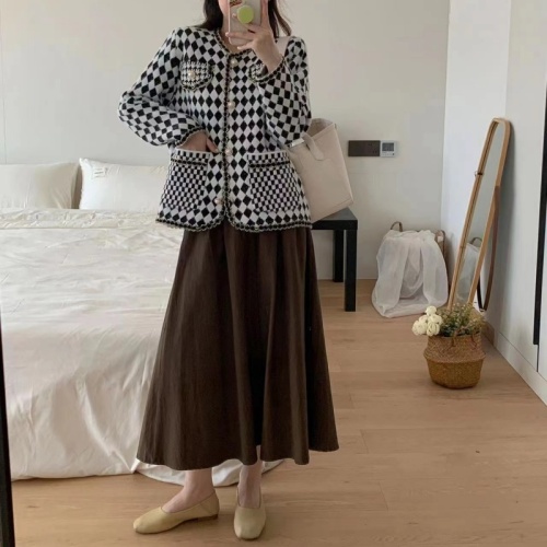 Xiaoxiangfeng imitation mink velvet jacket for women 2024 spring and autumn new style French lady short fashion houndstooth top for women