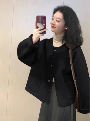 Autumn and winter Xiaoxiang style woolen coat for women 2024 spring and autumn new style early autumn woolen short style casual Korean style