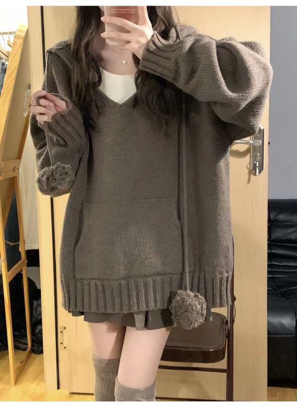 Soft and lazy long-sleeved V-neck hooded knitted sweater for women in autumn and winter, loose, slim, fashionable and versatile pullover top
