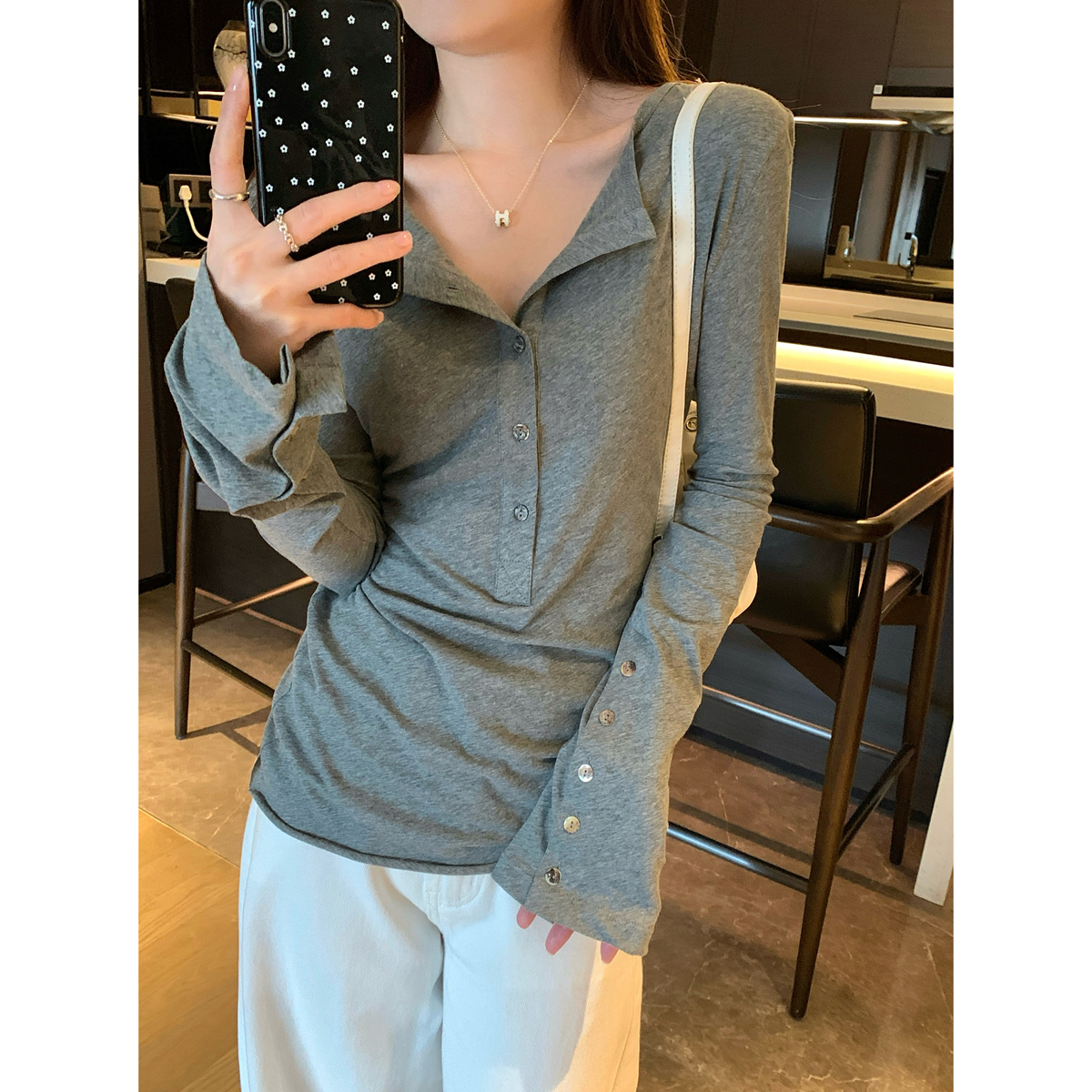 Actual shot of autumn and winter Korean style half-open collar multi-button design, simple cotton long-sleeved inner T-shirt top for women
