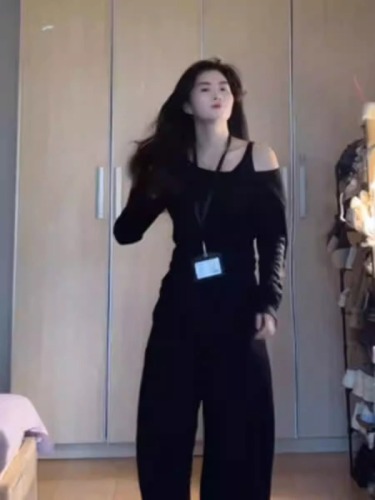 Original fabric fake two-piece pure desire fake two-piece oblique shoulder unique spicy girl long-sleeved t-shirt women 