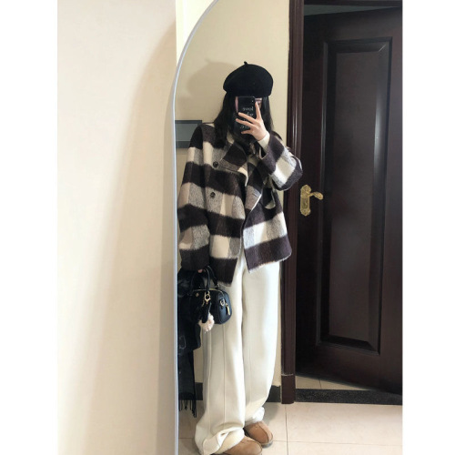 Short plaid woolen coat for women autumn and winter 2024 new high-end coat woolen small Hepburn style