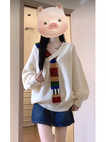 Korean style casual retro design raccoon velvet v-neck sweater for women autumn and winter soft and lazy lazy style fake scarf sweater