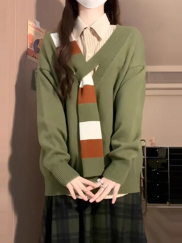 Korean style striped fake scarf, lazy and loose V-neck sweater, pullover sweater