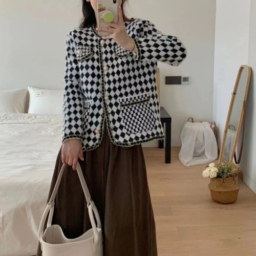 Xiaoxiangfeng imitation mink velvet jacket for women 2024 spring and autumn new style French lady short fashion houndstooth top for women