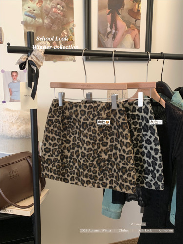 Actual shot of 2024 new autumn and winter retro temperament leopard print woolen skirt for women with high waist and slimming A-line skirt