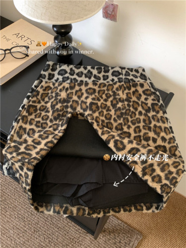 Actual shot of 2024 new autumn and winter retro temperament leopard print woolen skirt for women with high waist and slimming A-line skirt