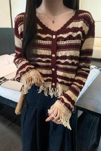 Real shot of retro design tassel V-neck lazy sweater for women autumn sweet and spicy age-reducing slimming top