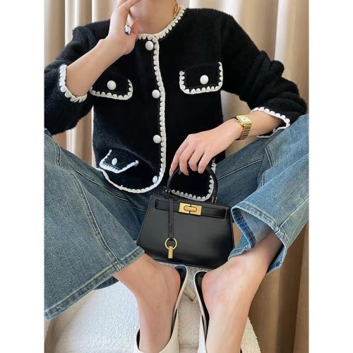 Xiaoxiangfeng knitted cardigan women's spring and autumn new sweater jacket 2024 high-end top short style outer wear