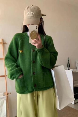 Real shot of retro green knitted cardigan sweater jacket for women new style lazy loose style soft waxy fashion top