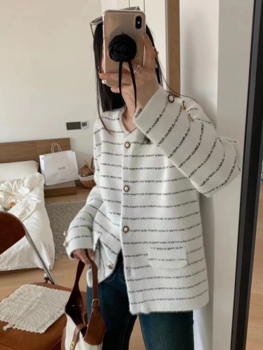 Korean style versatile imitation mink velvet sweater jacket for women 2024 autumn and winter new plaid pocket casual knitted cardigan for women