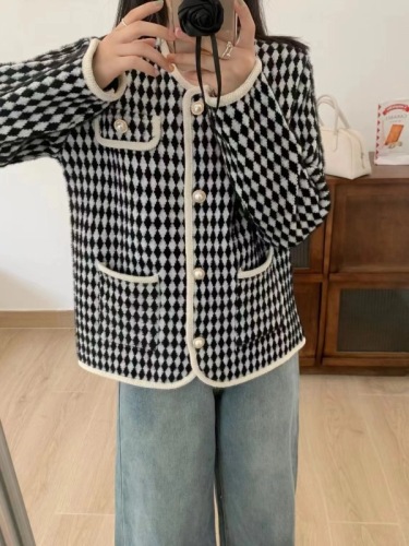 Loose version of French socialite black and white checkered small fragrant style short coat for women 2024 spring and autumn new knitted cardigan top