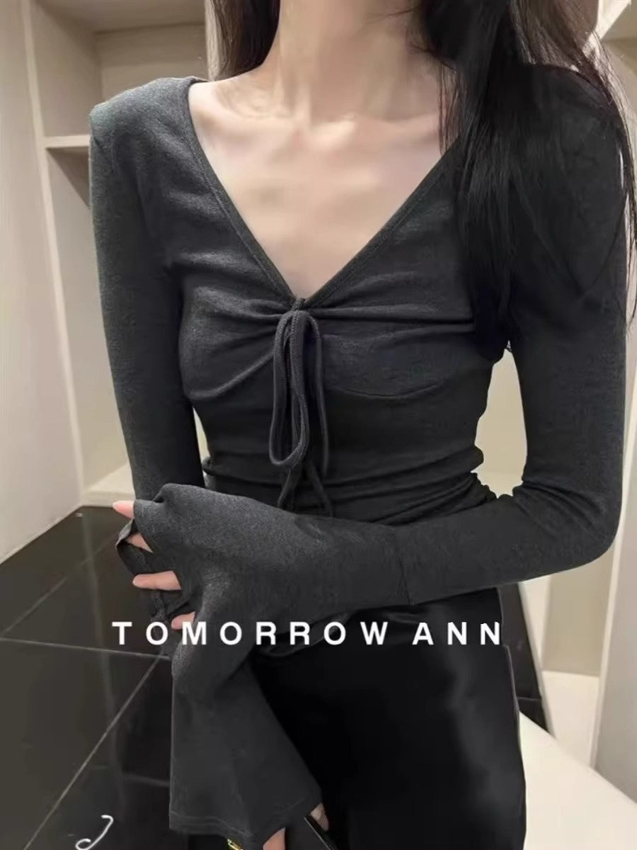 Gray slim-fitting v-neck undershirt for women's autumn and winter fashion, sexy and pure desire drawstring waist cinch long-sleeved t-shirt top 