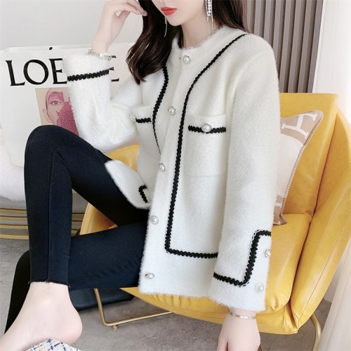 Xiaoxiangfeng Knitted Sweater Cardigan Jacket Women's 2024 Spring New Fashion Temperament Mink Velvet Versatile Top