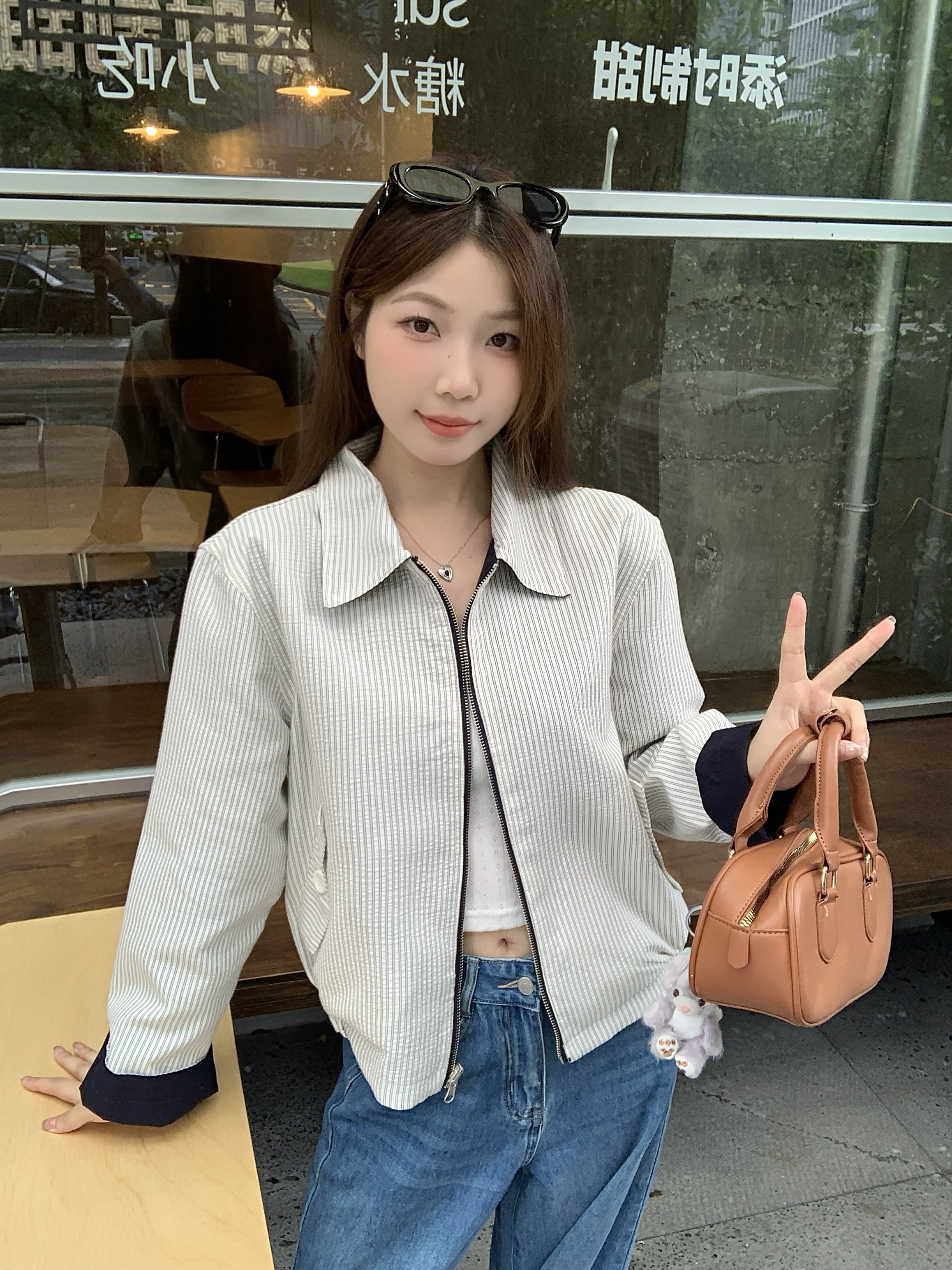 Actual shot of Korean chic autumn retro age-reducing lapel reversible loose and versatile long-sleeved striped short coat