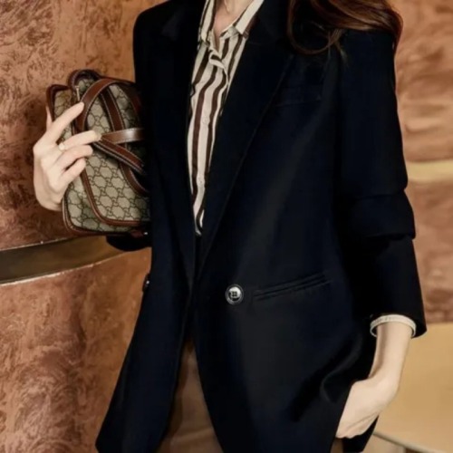 High-end black suit jacket for women, spring and autumn 2024 autumn new fashion design suit top jacket