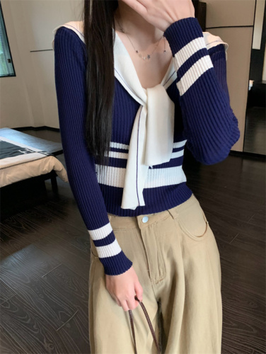 Actual shot of early autumn new style small fragrance navy collar long-sleeved sweater for women with high-end contrast color top