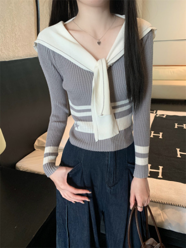 Actual shot of early autumn new style small fragrance navy collar long-sleeved sweater for women with high-end contrast color top