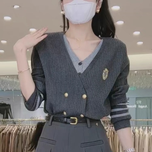 Korean college style gray fake two-piece sweater for women autumn sweater cardigan coat slightly fat v-neck long-sleeved top