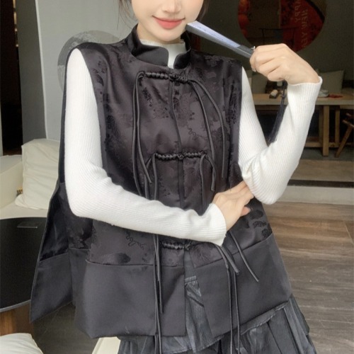 2024 New Style Vest, Thin Spring and Autumn Internet Celebrity Chinese Style Small Fragrance National Style Disk Button Western Style Women’s Vest Real Shot