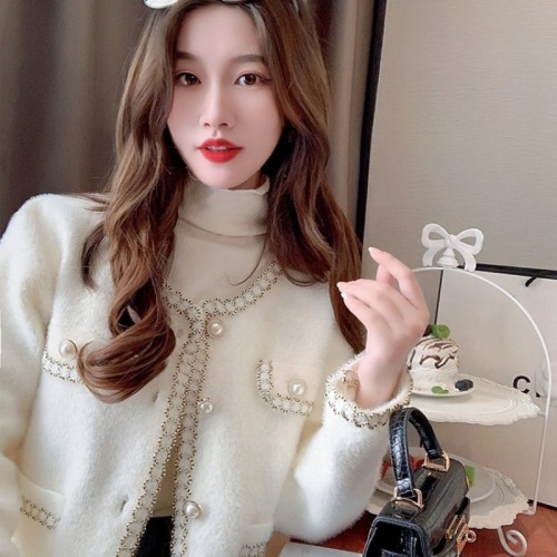 2024 New Xiaoxiangfeng White Knitted Cardigan Women's Autumn and Winter High-Quality Super Nice-looking and Temperamental Jacket