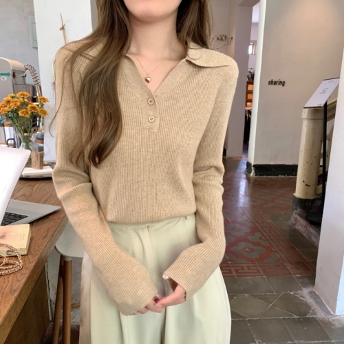 Real shot of autumn Korean style polo collar button-down solid color knitted bottoming long-sleeved inner sweater for women