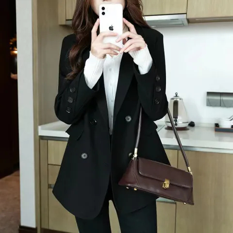 Internet celebrity small blazer women's 2024 new temperament, foreign style, loose Korean style women's casual suit