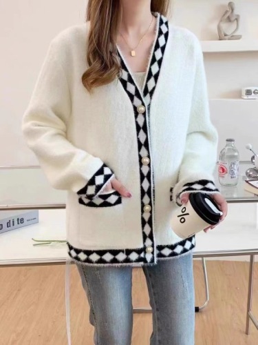 Xiaoxiangfeng coat women's autumn and winter 2024 new women's sweater mink velvet knitted cardigan loose outer wear versatile thick