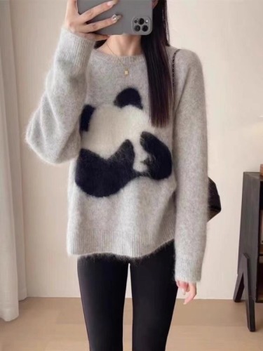 2024 Early Autumn New Style Bottoming Sweater Women's Lazy Style Cartoon Panda Embroidered Alpaca Wool Sweater Loose Top