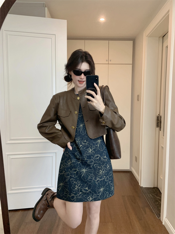 Retro printed denim suspenders + leather short jacket two-piece set