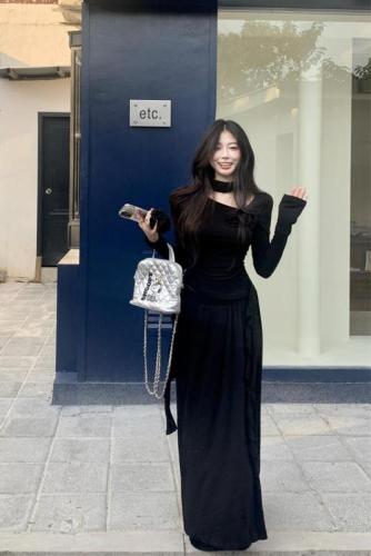 Real shot~Autumn French high-end long-sleeved pleated waist knitted top + half-length skirt two-piece set