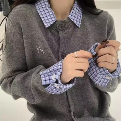 2024 new autumn Korean style fake two-piece plaid stitching letter embroidered sweater for women