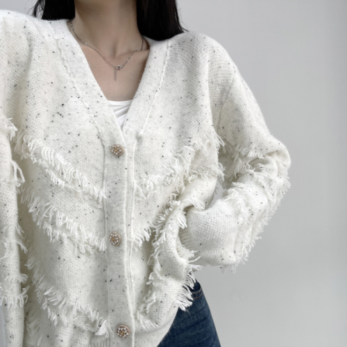 Real shot of thickened good quality V-neck tassel special wool yarn sweater cardigan jacket