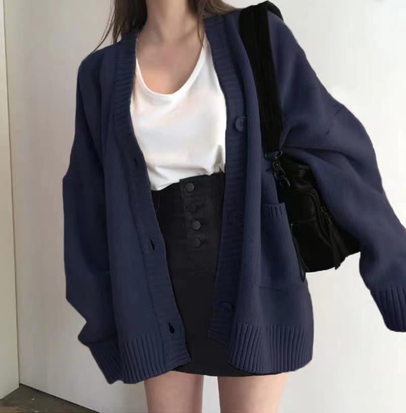 2024 new Korean women's loose short V-neck retro sweater sweater coat cardigan