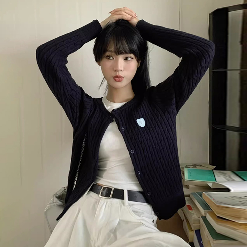 2024 Gentle Sweater Knitted Jacket Women's Early Autumn New High-Quality Spring and Autumn Thin Cardigan Short Top