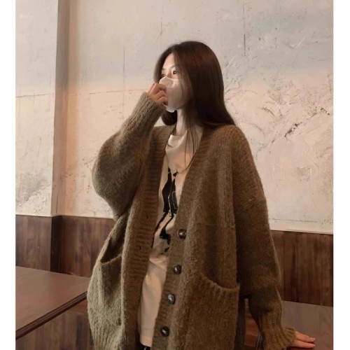 Lazy style sweater jacket for women in autumn and winter new casual loose soft waxy outer wear student thickened knitted cardigan top