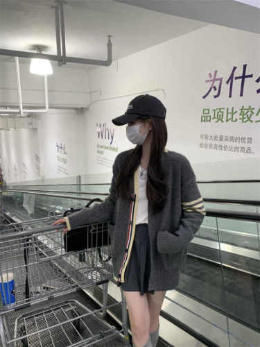 DAWEI大微家 学院风麻花毛衣 软糯慵懒风v领针织衫厚外套开女