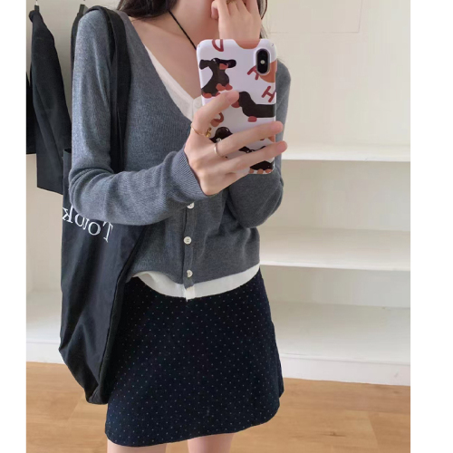 Real shot of wool sweater jacket for autumn wear, casual and versatile long-sleeved cardigan, fake two-piece V-neck knitted top