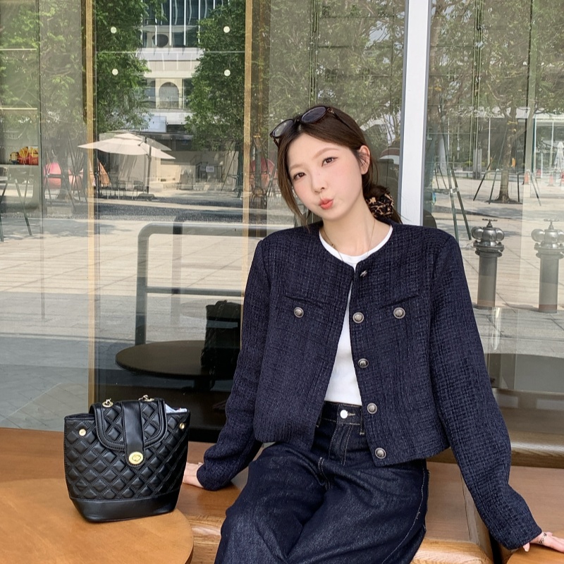 Real shot, original fabric, three standards, 2024 early autumn, small fragrant style short jacket, temperament Korean celebrity top