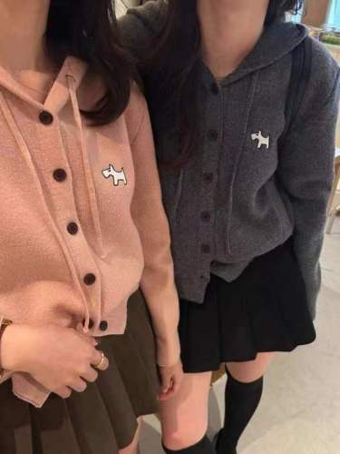 2024 Autumn New Sweet Style Embroidered Cardigan Sweater Jacket Women's Loose Lazy Knitted Sweater Solid Color