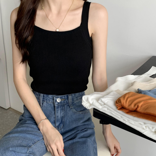 Actual shot of double-layer velvet knitted camisole for women with sleeveless elastic bottoming shirt and warm top