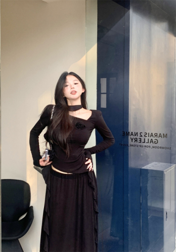 Real shot~Autumn French high-end long-sleeved pleated waist knitted top + half-length skirt two-piece set